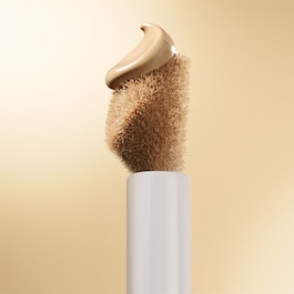 Futurist Soft Touch Brightening Skincealer - Concealer