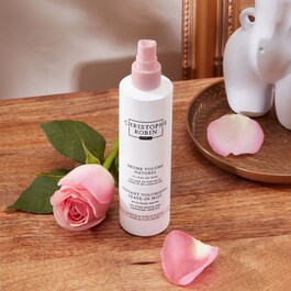 Sofortiges Volumenspray mit Rosenwasser