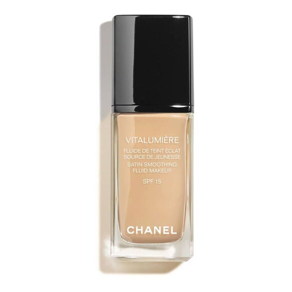 VITALUMIÈRE - Seidiges Fluid-Make-Up für ein strahlendes Aussehen SPF 15, Chanel