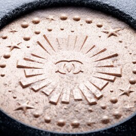 DIAMOND DUST - Highlighter-Puder Im Maxi-Format