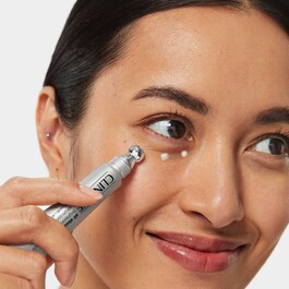 Clinique All About Eyes™ - Brightening Serum Concentrate