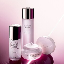 Capture Totale Firming und Wrinkle-Correcting Eye Cream – Augenkonturpflege