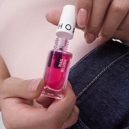 Nail Blush - Perfektionierende rosa Nagelpflege