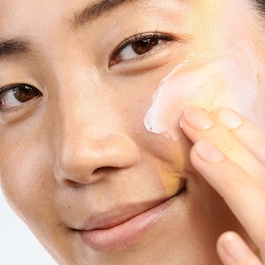 Even Better Clinical Brightening Moisturizer 