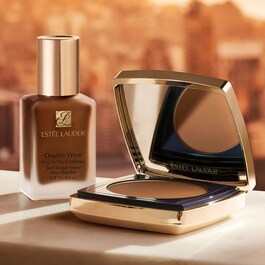 Double Wear Powder Foundation 