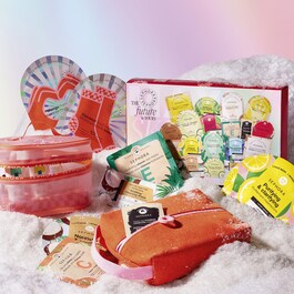The Future is Yours - Maxi-Set mit Pflegeprodukten