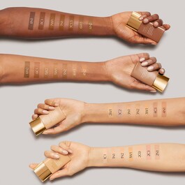 Double Wear - Sheer Matte Foundation SPF20