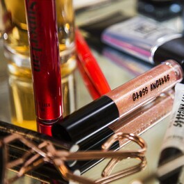 Super Fan Mascara - Longwearing Mascara