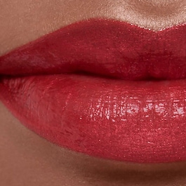 ROUGE COCO BLOOM - Der farbintensive Lippenstift mit langem Halt