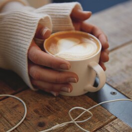 REPLICA - Coffee Break
