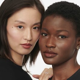 Lip Power - Lang anhaltender Lippenstift mit intensiver Farbe