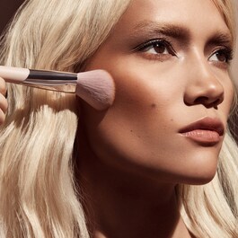 Sculpting Bronzer Pinsel