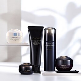 Future Solution LX - Reichhaltige Lotion für weiche Haut