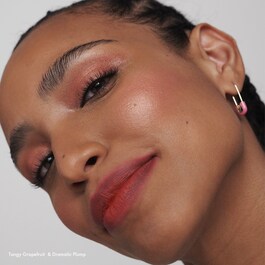 All-in-one cream color - Rouge-Creme gegen fahlen Teint 