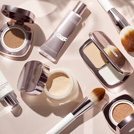 The Soft Moisture Powder Compact Foundation SPF30