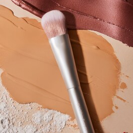 Skin2Skin Everything Brush - Vielseitiger Puder- und Cremepinsel