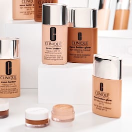 Even Better Makeup SPF 15 - Foundation SPF 15 evens and corrects