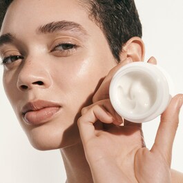The Moisturizing Cool Gel Cream