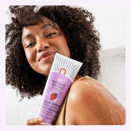KP Body Scrub Strawberry - AHA-Körperpeeling mit Erdbeere für sofortige Zartheit