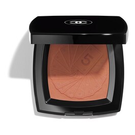 LES TAROTS DE CHANEL - Mattes Puder-Rouge