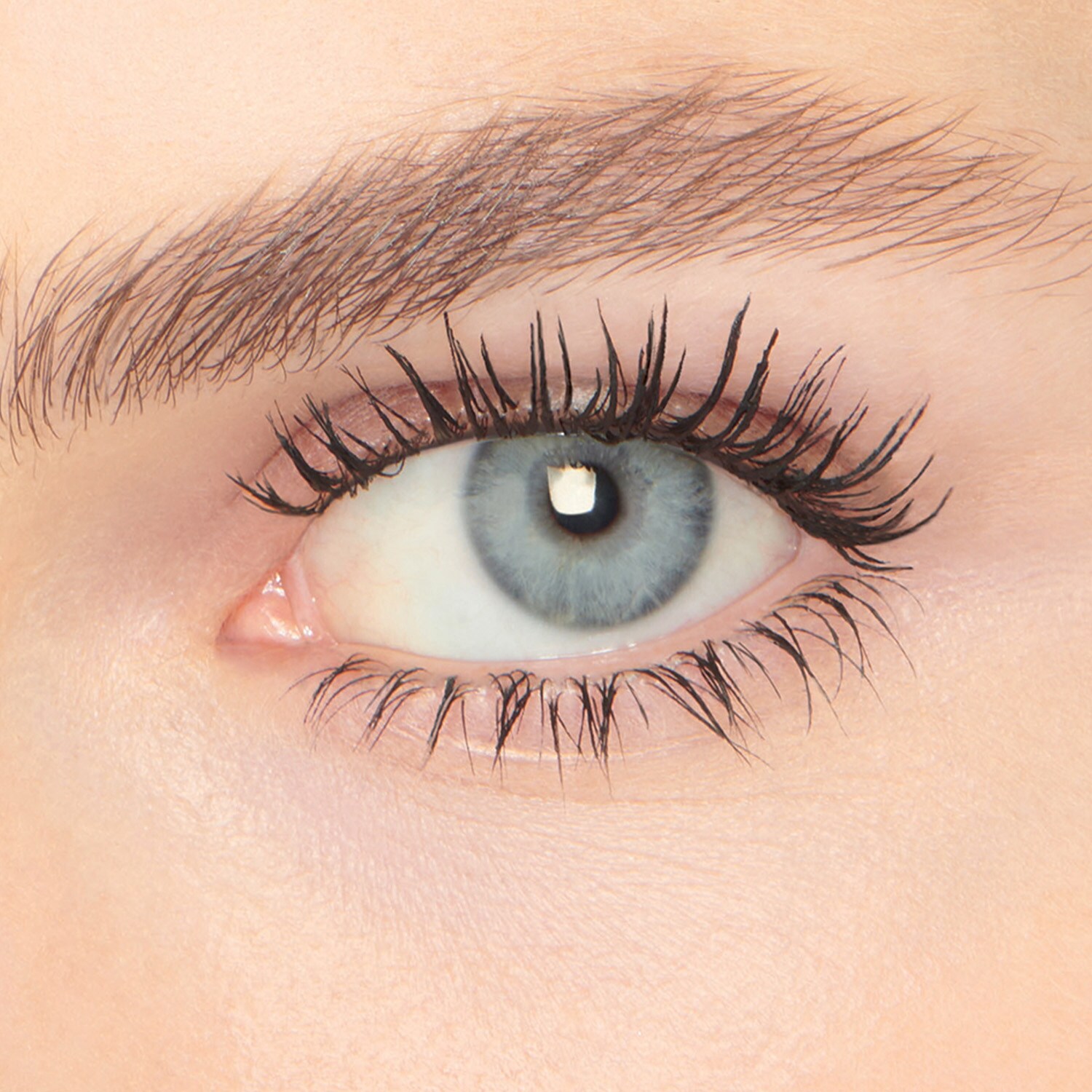 Outrageous Curl Mascara für dramatisches Volumen und Schwung von