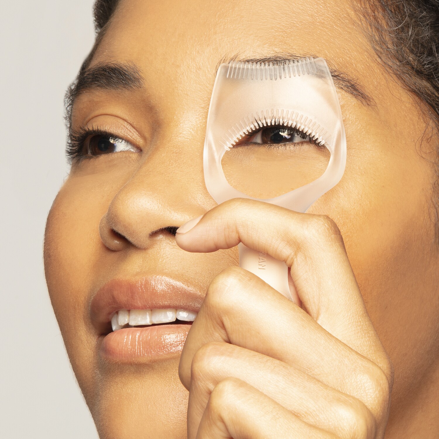 Lash Guard & Comb Wimpernschablone von TWEEZERMAN ≡ SEPHORA