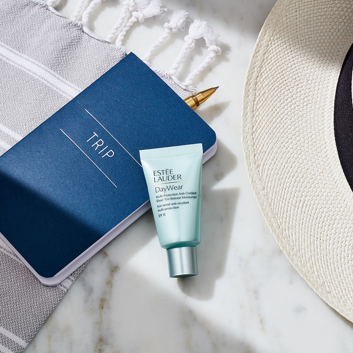 https://www.sephora.de/on/demandware.static/-/Sites-masterCatalog_Sephora/default/dw8762763e/images/hi-res/all/alternates/PID_alternate1/P364012_1.jpg