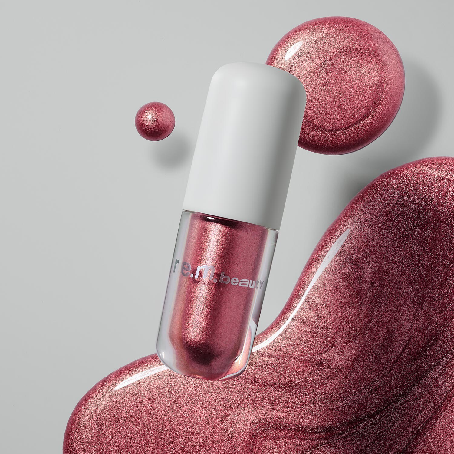 Midnight shadows Flüssiglidschatten von REM BEAUTY ≡ SEPHORA