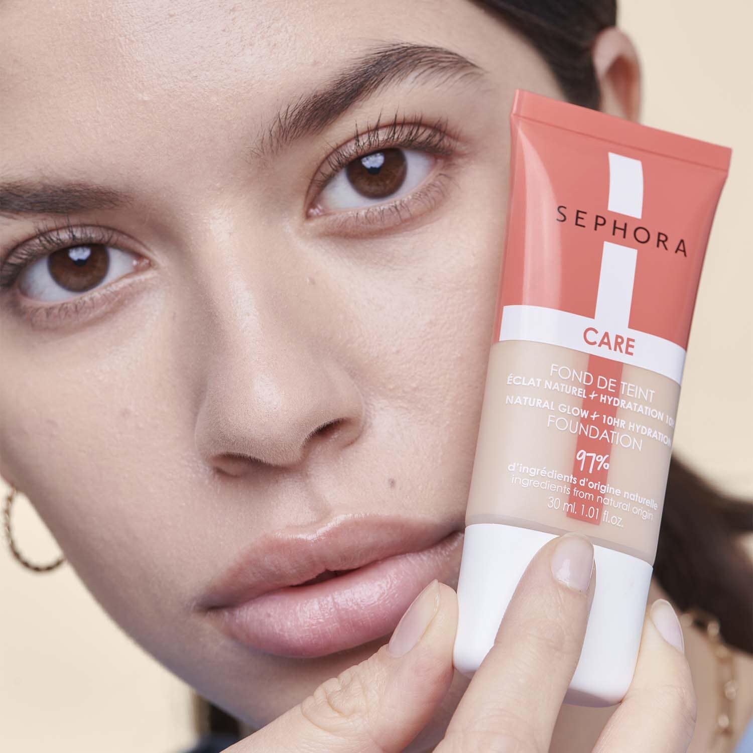 Care Foundation - Natürlicher Glanz + 10h Feuchtigkeit von SEPHORA